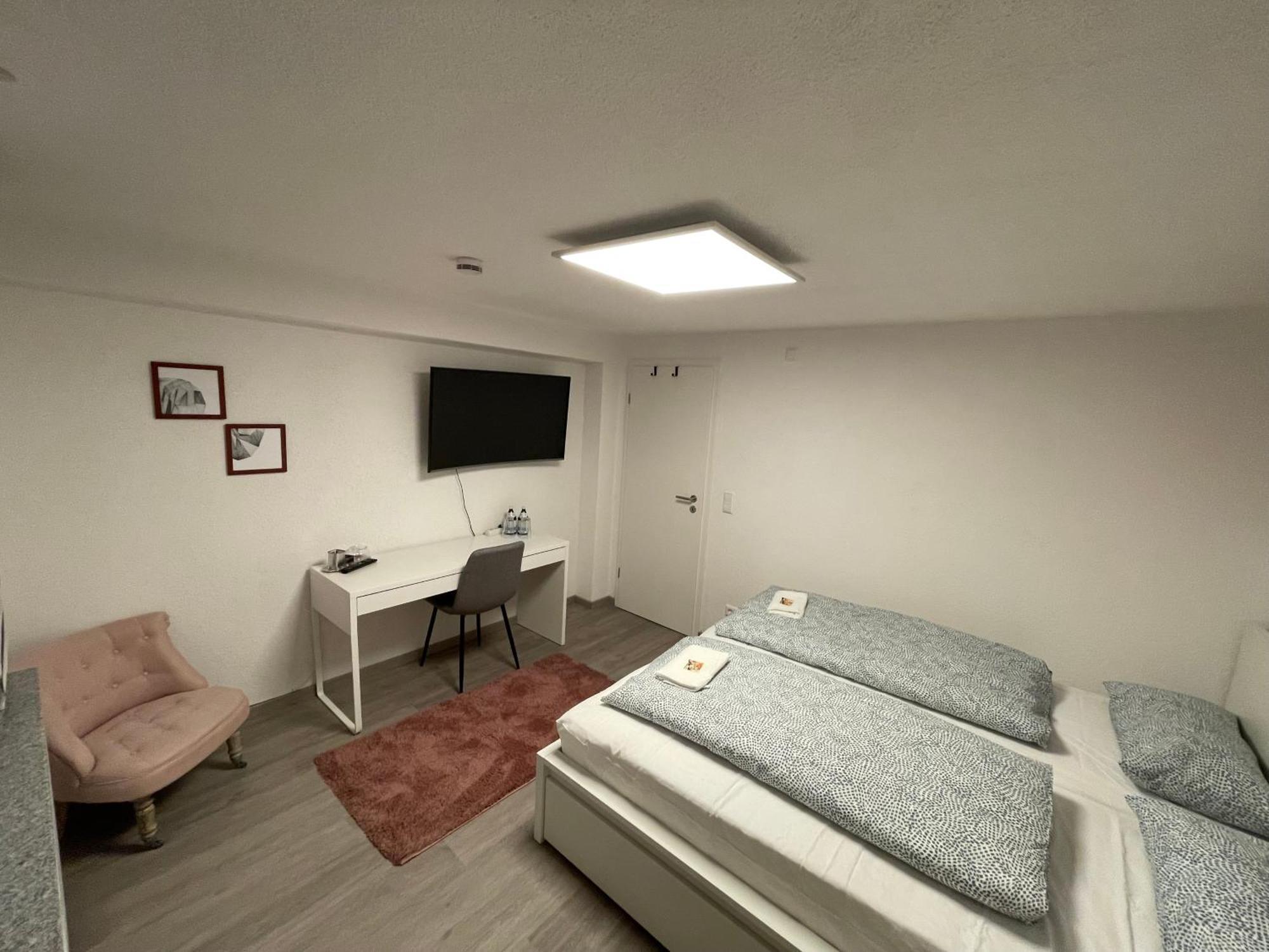 #3 Bequemes Zimmer Mit Pool Und Garten Memmingen Exterior foto