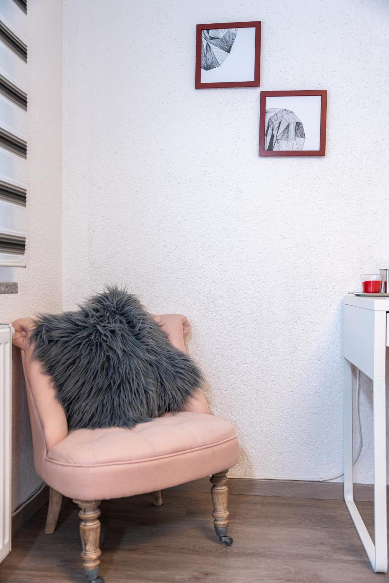 #3 Bequemes Zimmer Mit Pool Und Garten Memmingen Exterior foto