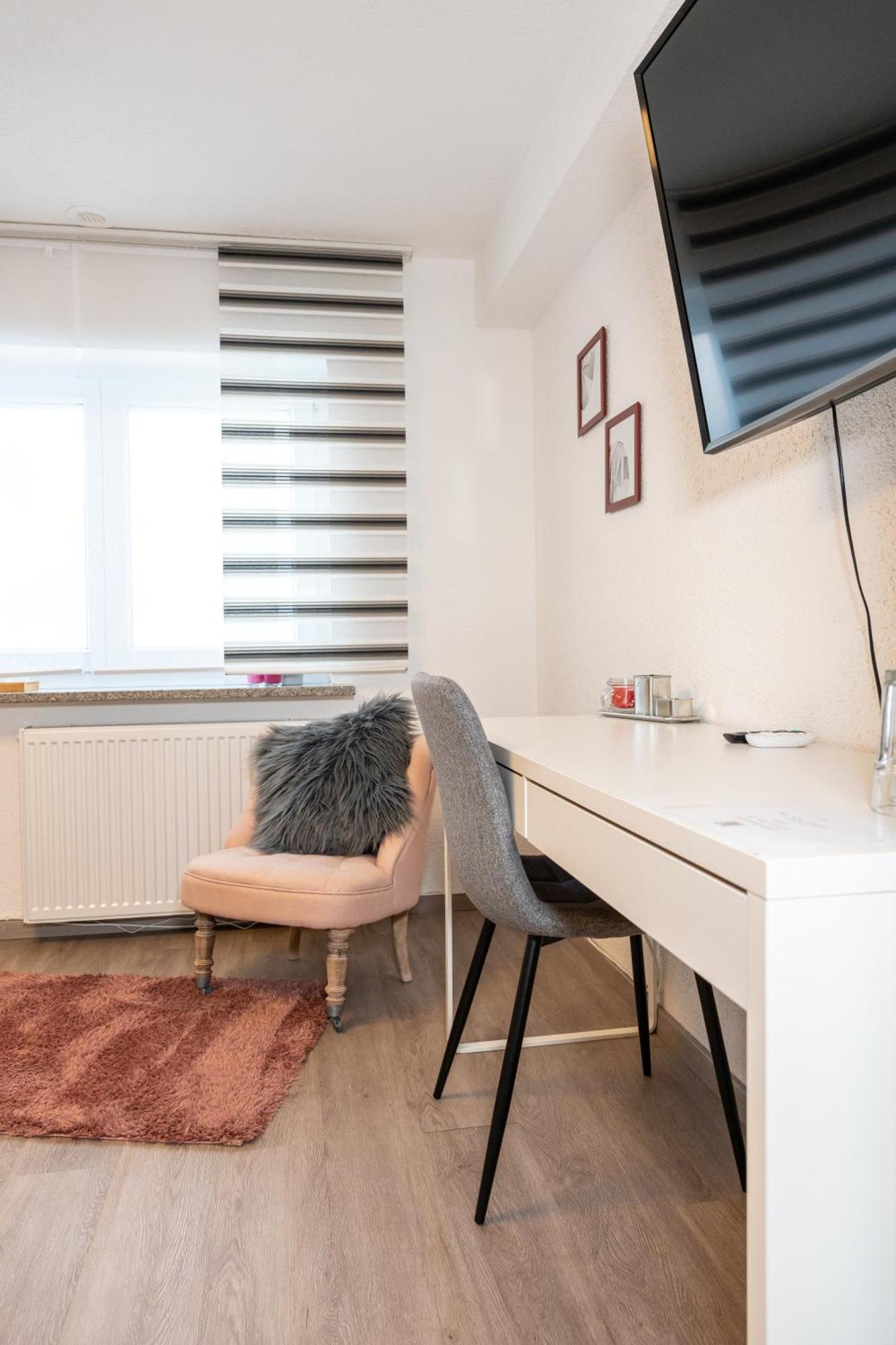 #3 Bequemes Zimmer Mit Pool Und Garten Memmingen Exterior foto